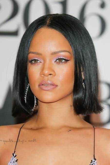 Rihanna esmer tenli olduğu halde neden saç modelleri ve renkleri ona çok yakışıyor?