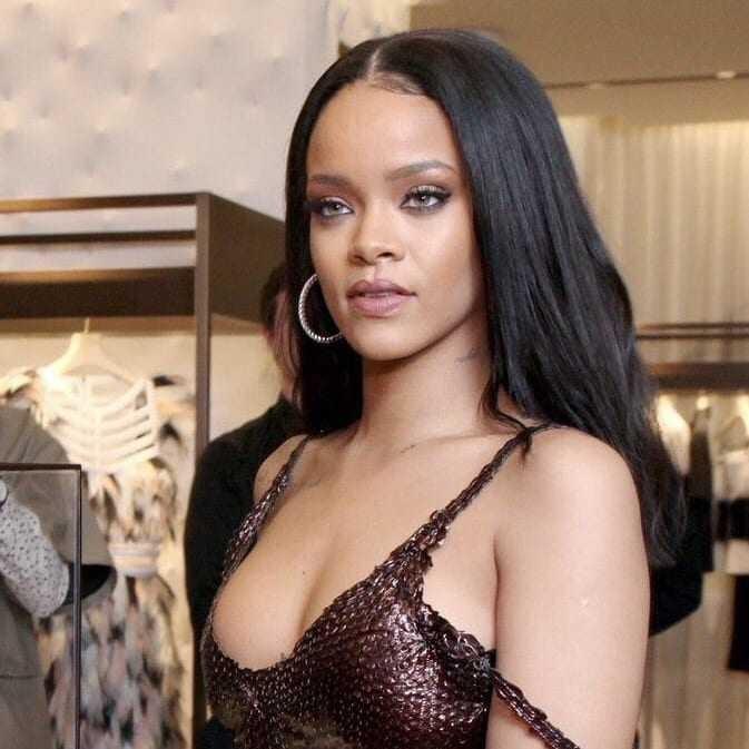 Rihanna mı Dua Lipa mı?