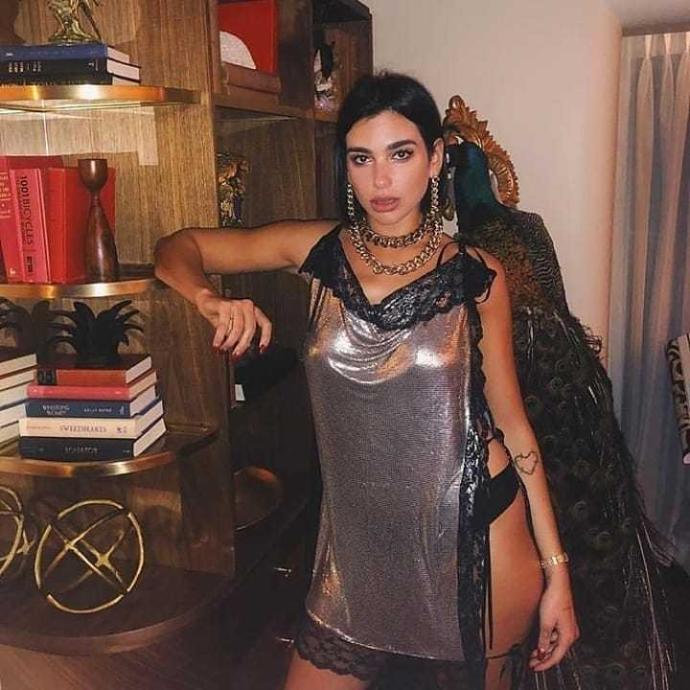 Rihanna mı Dua Lipa mı?