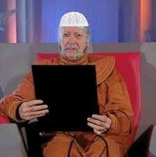 Küçükken yüce honosu tanrı zannetiniz mi?