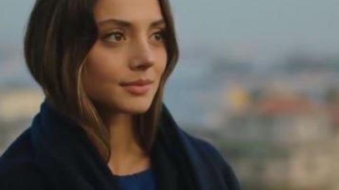 Sizce de bu kiz cok guzel degil mi?
