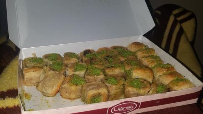 Ayh yatakta baklava yemeyi sever misiniz kız ayool?