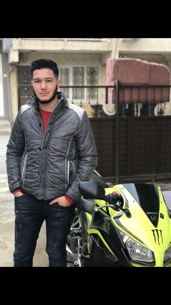 Sakalım var bıyığım çıkmıyor napabilirim?