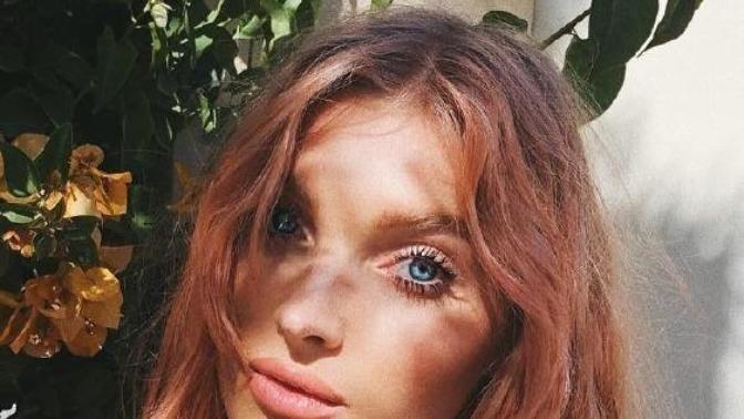 Senenin Saç Rengi: "Living Coral" sizde bu renge boyatır mısınız?