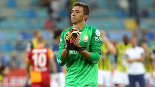 Yoksa Galatasaray'ın kalesi fernand Muslera'mı?