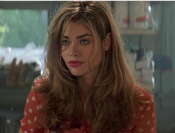 Denise Richards Çok Güzel Bir Kadın Değil mi?