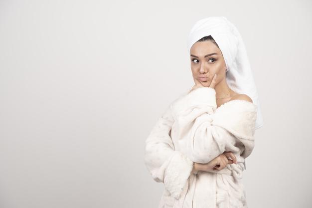 iğne olduktan sonra banyo yapılır mı?