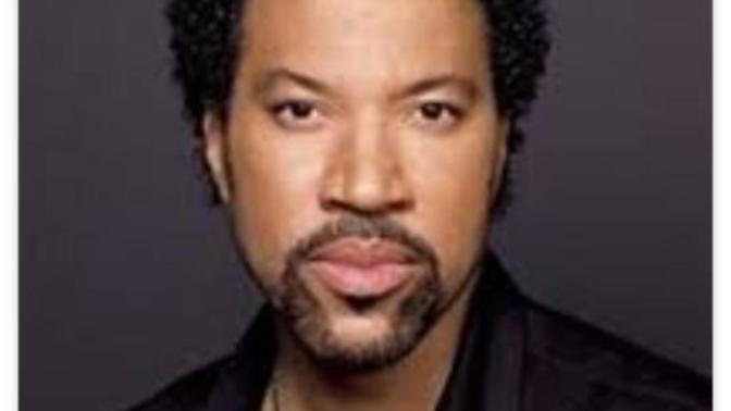 Lionel richie'nin tarzi ne bilen var mi?