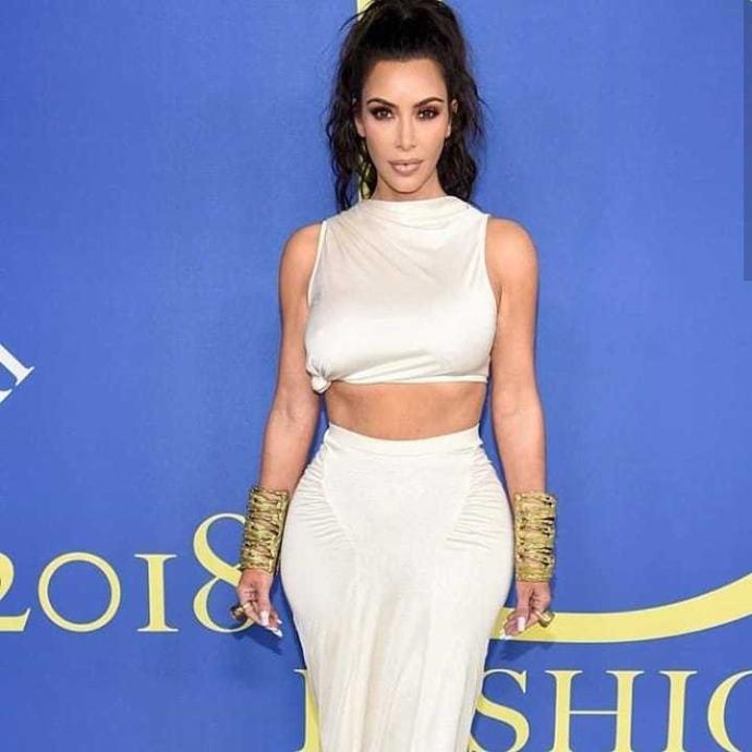 Kim Kardashian mı Nicki Minaj mı?
