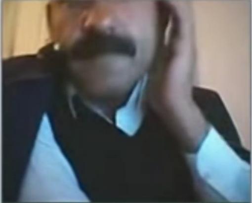 Kızlar fotoğraflarda neden yüzünü kapatır?