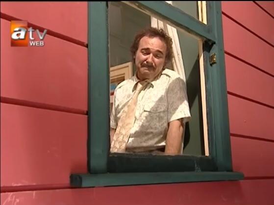 Siz de internetten bir şey aldığınızda kargonuzu böyle benim gibi mi bekliyorsunuz?