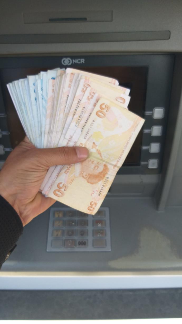 Cebinizde nekadar paranız var?