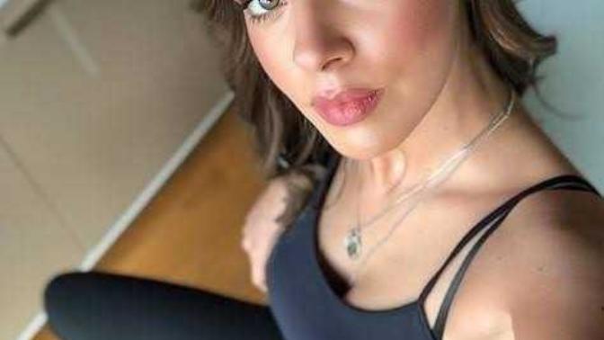 Bensu Soral ile Fahriye Evcen saç baş kavga etse kim döver?