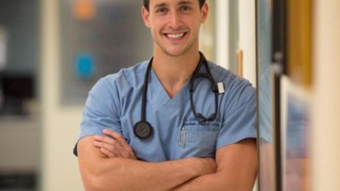 Çok yakışıklı/güzel doktor görünce birden iyileşiyor musunuz?