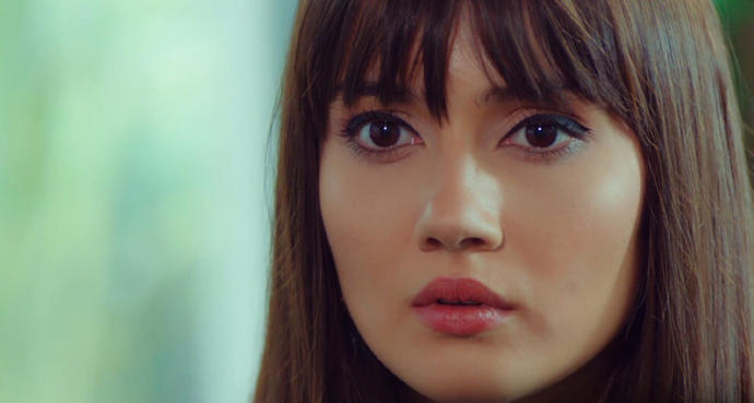 YASAK ELMA ZEYNEP GÜZEL Mİ?