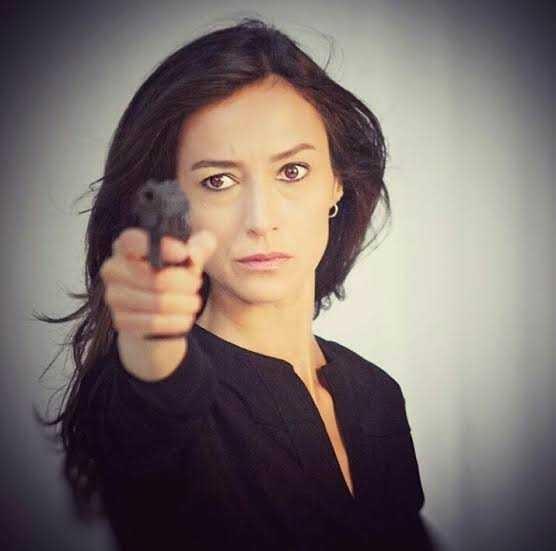 Arka sokaklar Aylin mı döver Zeynep mi?