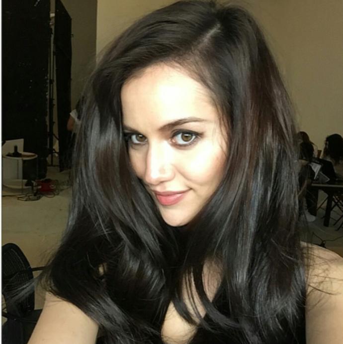 Fahriye Evcen bence çirkin, neresi güzel ya?