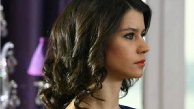 Beren saat'in burnu estetik mi?