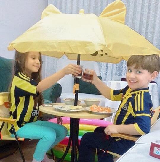 Bu 8. sevgilisi, hava soğuk diye odasında takılıyorlar😁
