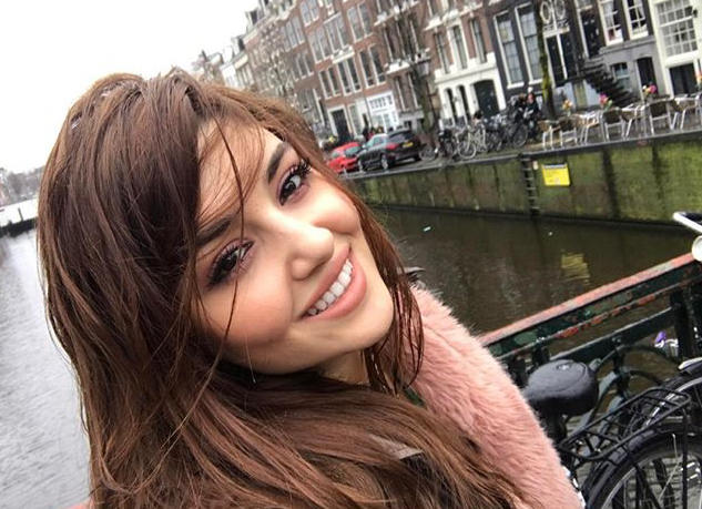 Survivor 2017 Tuğçe Melis Demir mi daha güzel Hande Erçel mi sizce?