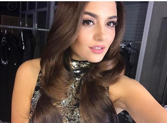 Hande Erçel mi daha güzel yoksa Survivor 2017 e katılan Tuğçe Melis Demir mi sizce?