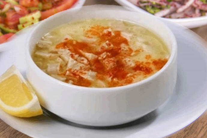 Gece bir çorbacıya gitseniz, hangi çorbayı sipariş edersiniz, favoriniz nedir?