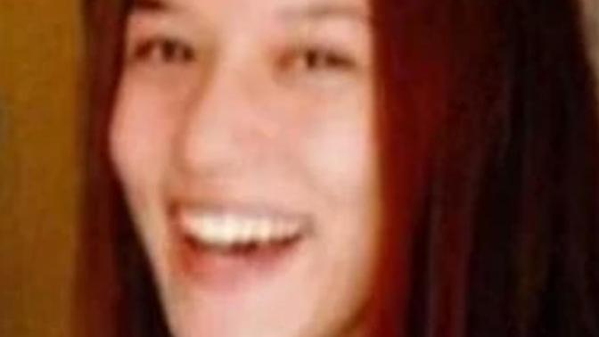 Fahriye Evcen'in makyajsız hali nasıl sizce?