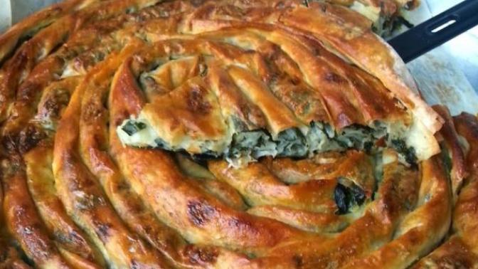 Ispanaklı börek mi, kıymalı börek mi, hangisini seversiniz?