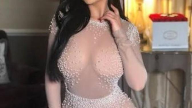 Demi Rose bu vücutla nasıl bu kadar ünlü olabildi diye kendinize soruyormusunuz?