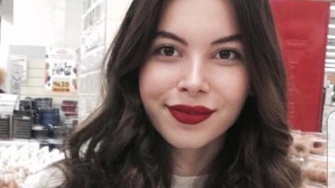 Youtuber Burcu Çakmak güzel mi?