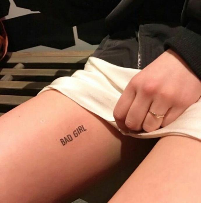 Kızlar, “kiss here” dövmesini vücudunuzun hangi bölgesine daha çok kullanmak isterdiniz?