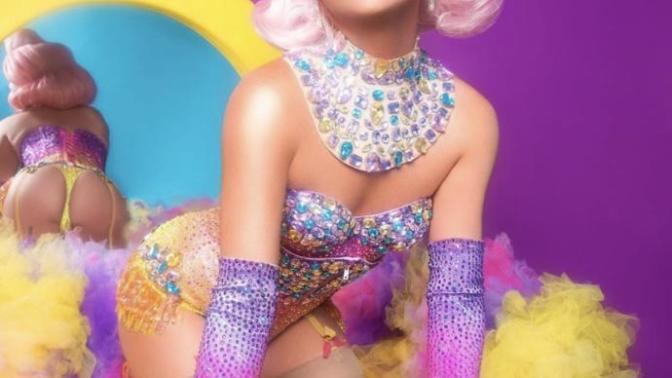 Drag Queen’ler hakkında soruları alayım?