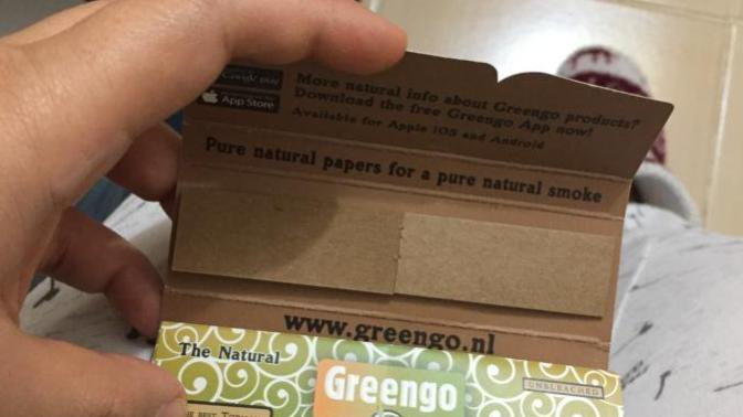 Sigara sarma kağıdı mı bu nedir?