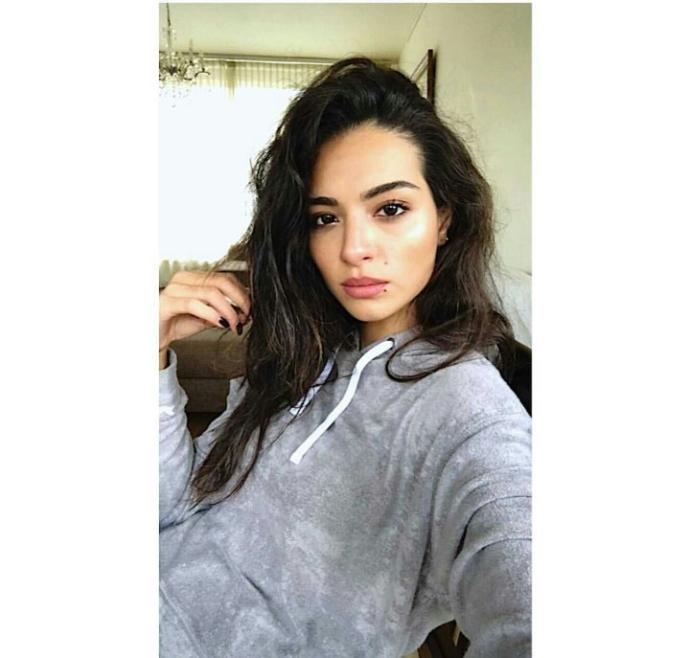 Melisa Aslı Pamuk çok güzel değil mi sizce de?