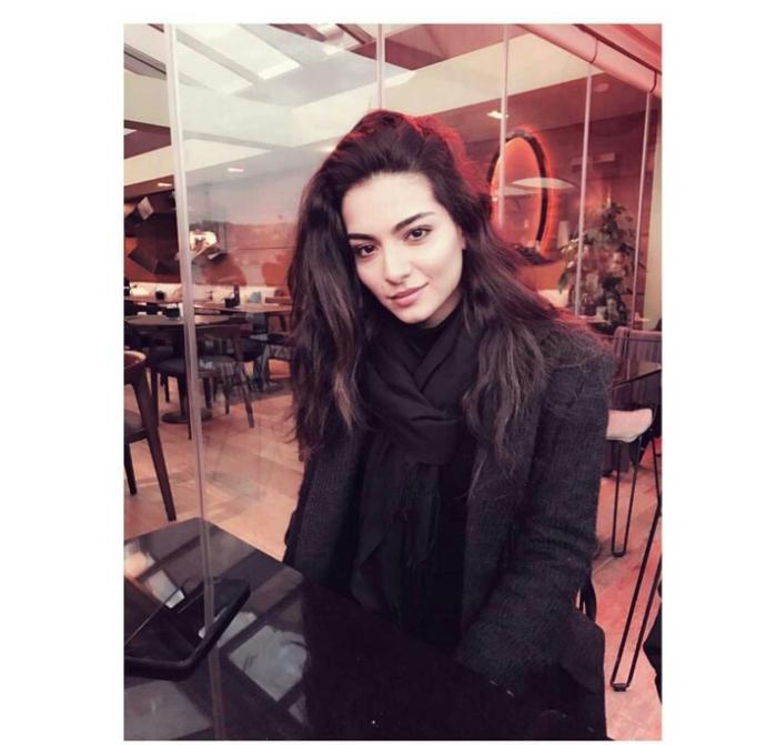 Melisa Aslı Pamuk çok güzel değil mi sizce de?