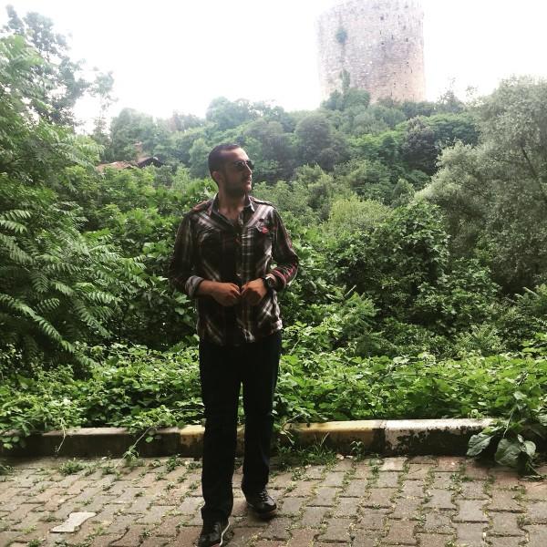 Telaşımı hoş gör, ıslandığım ilk yağmursun diyen erkege cevabiniz ne olurdu kızlar?