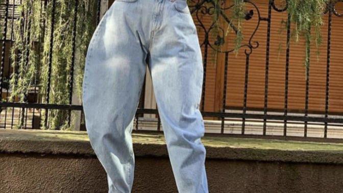 😱Yasemin Özilhan öyle bir pantolon giymiş ki.. bu modele bir isim bulsan ne derdin?