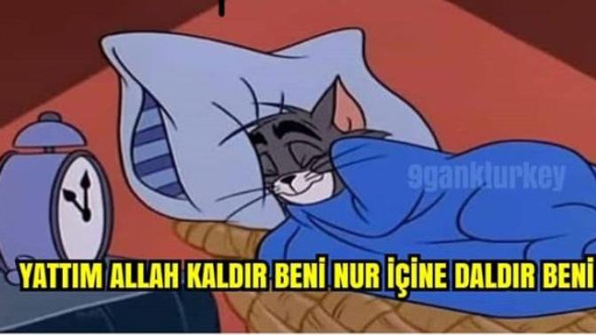 Dalga geçtiği şarkıları ezbere bilenler iyi mi geceler?