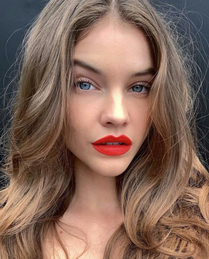 Sizde Barbara Palvin gibi olsanız, Narsisizm olur muydunuz?