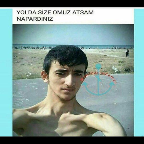 Yolda yürürken size omuz atsam ne yapardınız?