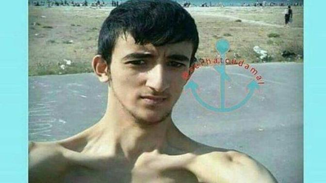 Yolda yürürken size omuz atsam ne yapardınız?