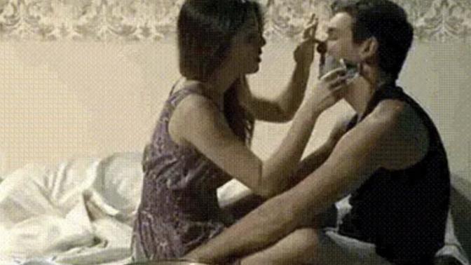 Sevgilinizin sakallarınıza dokunmasına, sizi tras etmesine izin verirmisiniz? Olan sakallarınıza olsa bile , feda edermisiniz?