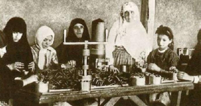 Tırnağı kırılınca ağlayan kızlar itici mi?