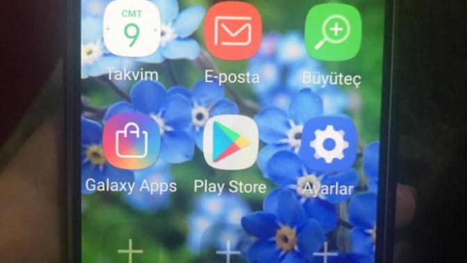 Telefon ekranındaki uygulama simgeleri normalden çok daha büyük görünüyor çözümü ne?