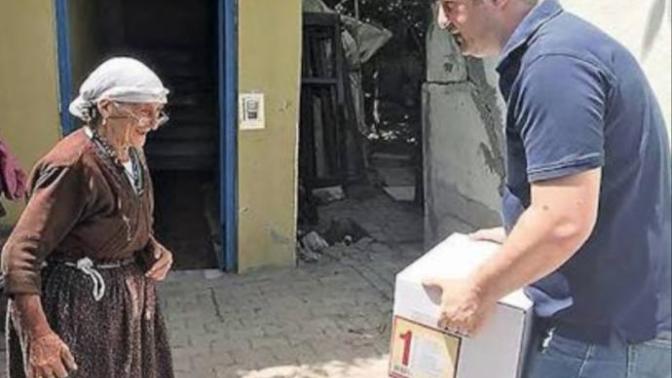 Fakirlere, yardıma muhtaç olan çaresiz insanlara yardım etmek iyilik mi, yoksa görev midir?