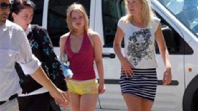 Norveçli kızdan Türk erkeğine tecavüz iftirası. Kadınlar ceza almadan serbest bırakıldı. Neden suçlu kadınlara ceza verilmiyor?