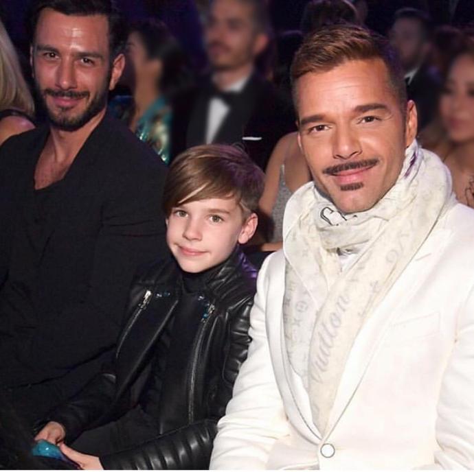 Ricky Martin , Grammy ödül törenine, eşi ve çocuğuyla katıldı, bu aileyi nasıl buldunuz, normal mi?