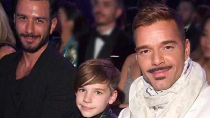 Ricky Martin , Grammy ödül törenine, eşi ve çocuğuyla katıldı, bu aileyi nasıl buldunuz, normal mi?