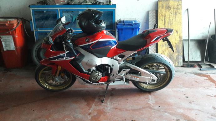Motor ayşeyi tanıyan var mı?