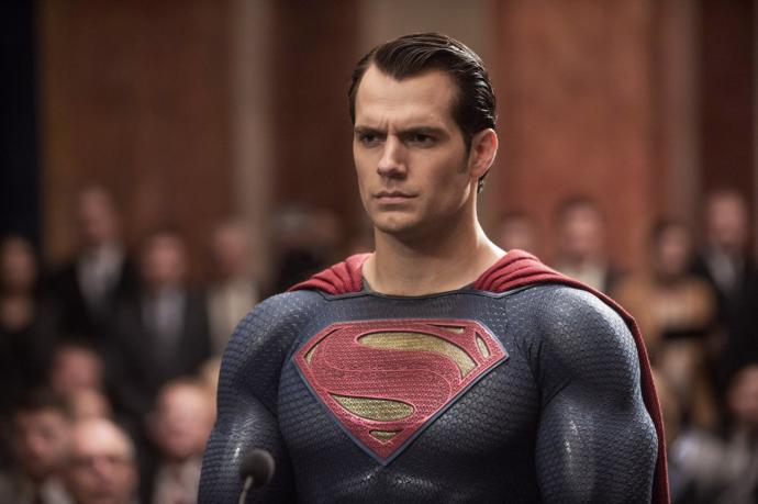 Sizce Henry Cavill yakışıklı mı?